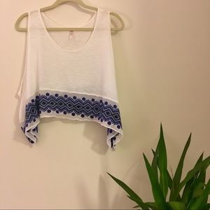 Free People embroidered edge crop - XS